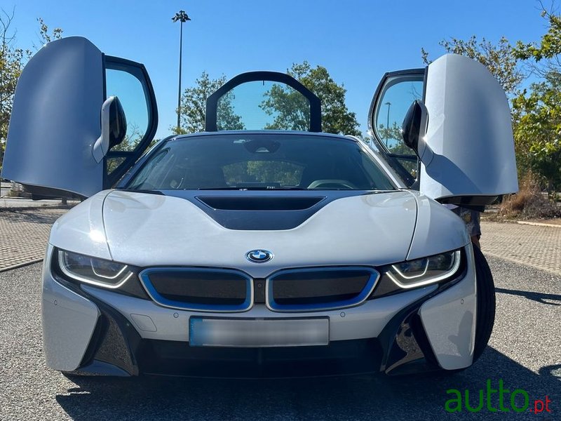 2015' BMW i8 Standard photo #1