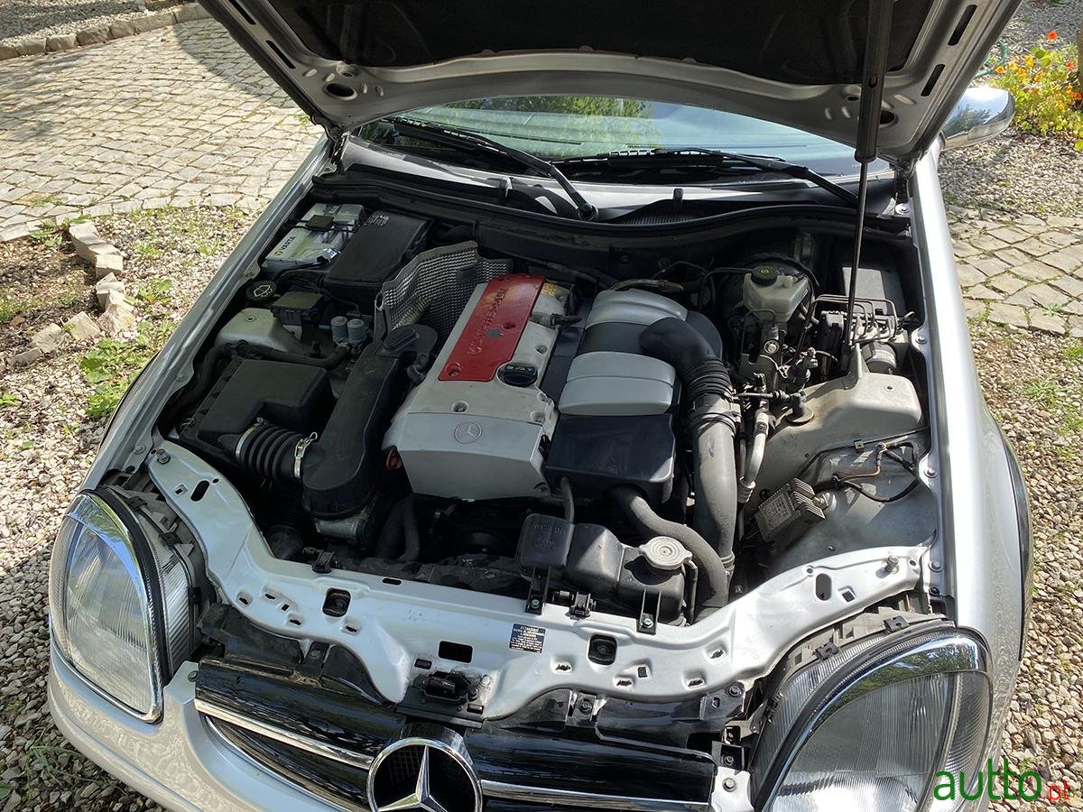 2002' Mercedes-Benz SLK 200 Front Facelift photo #5