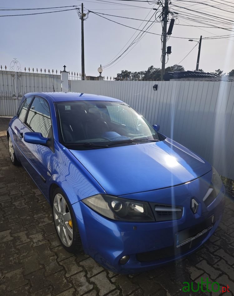 2006' Renault Megane Sport F1-Team R26 photo #1