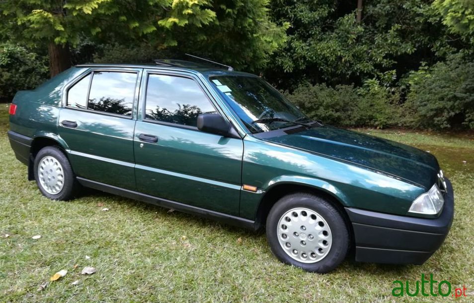 1993' Alfa Romeo 33 photo #1