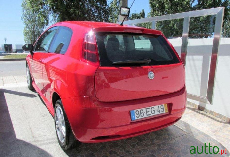 2007' Fiat Grande Punto photo #1