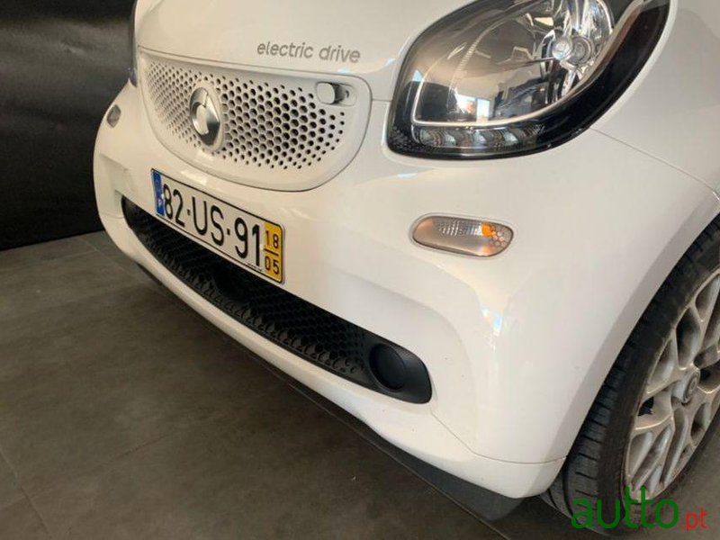 2018' Smart Fortwo Passion photo #3