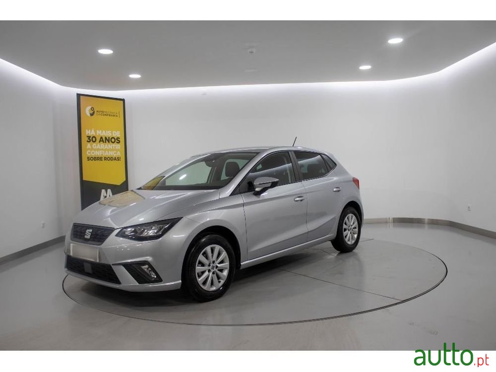 2023' SEAT Ibiza 1.0 Tsi Style photo #3