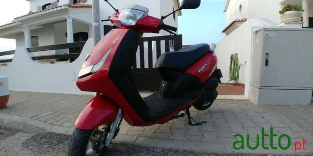 2008' Peugeot vivacity photo #1