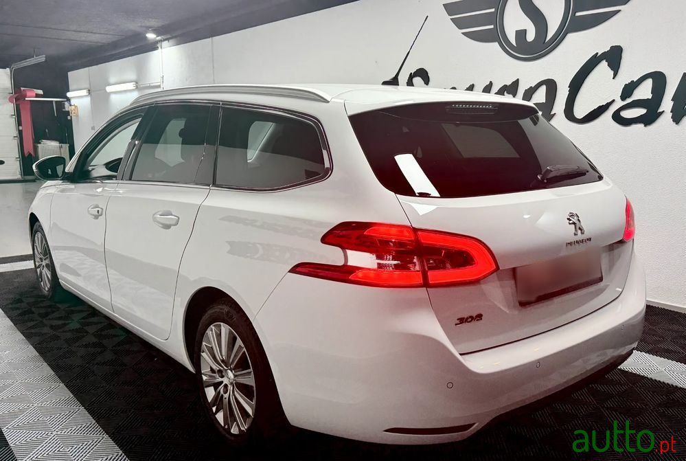 2020' Peugeot 308 photo #4