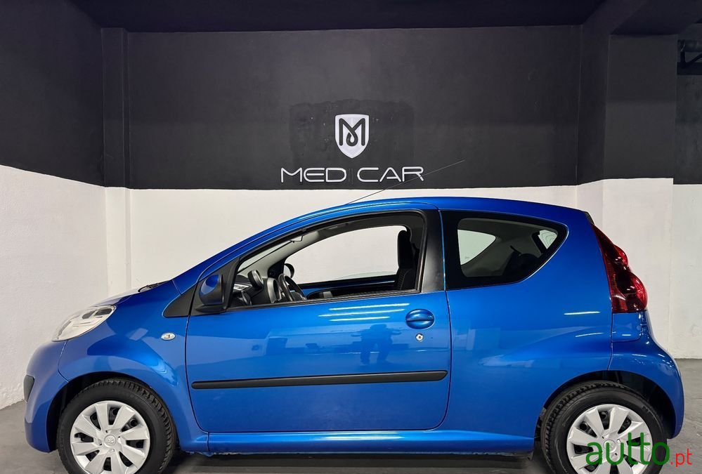 2012' Peugeot 107 1.0 Active photo #4