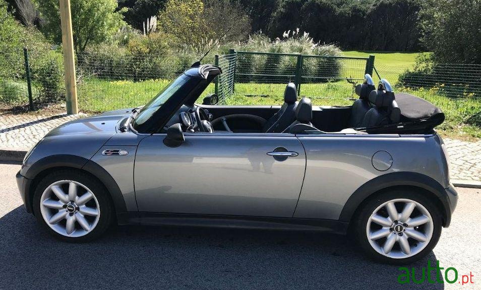 2004' MINI Cooper S photo #3