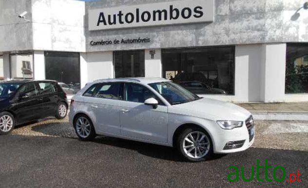 2015' Audi A3-Sportback 1.6 Tdi Advance photo #2