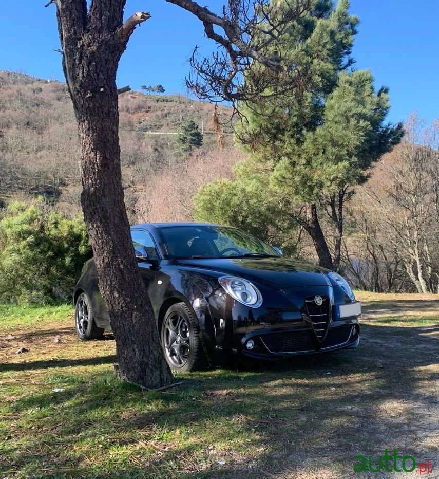 2012' Alfa Romeo MiTo photo #1