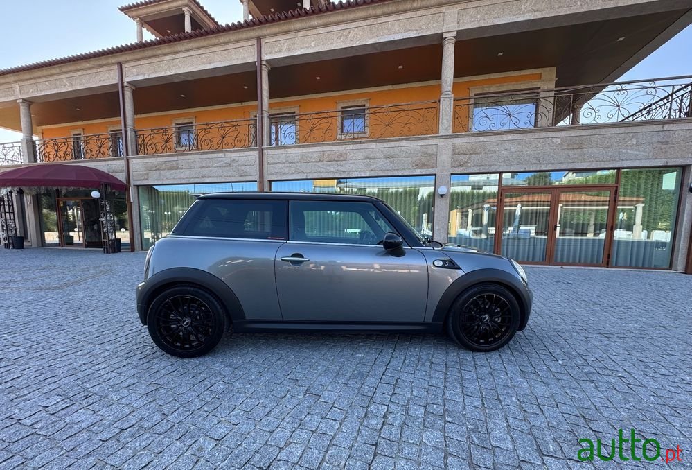 2008' MINI Coupé photo #6