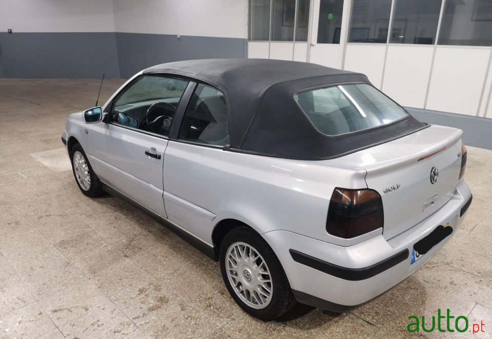 2000' Volkswagen Golf photo #6