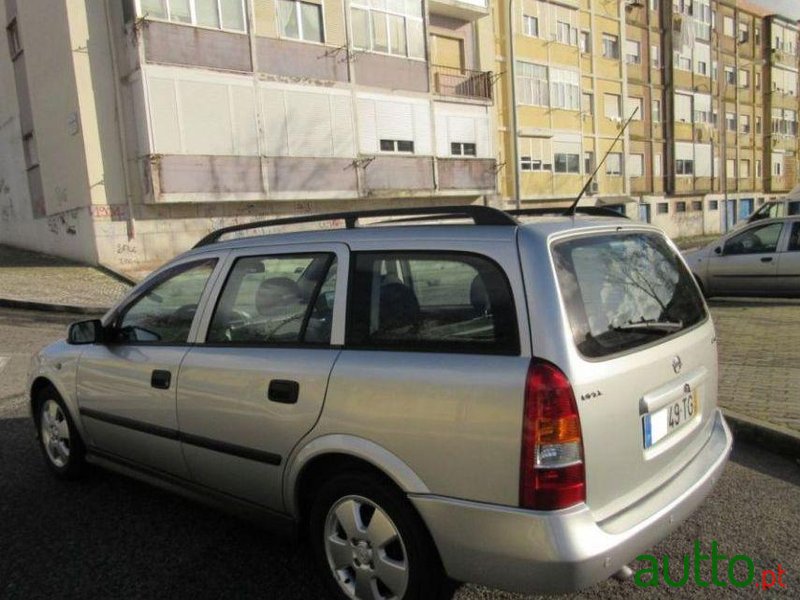 2002' Opel Astra Caravan photo #1