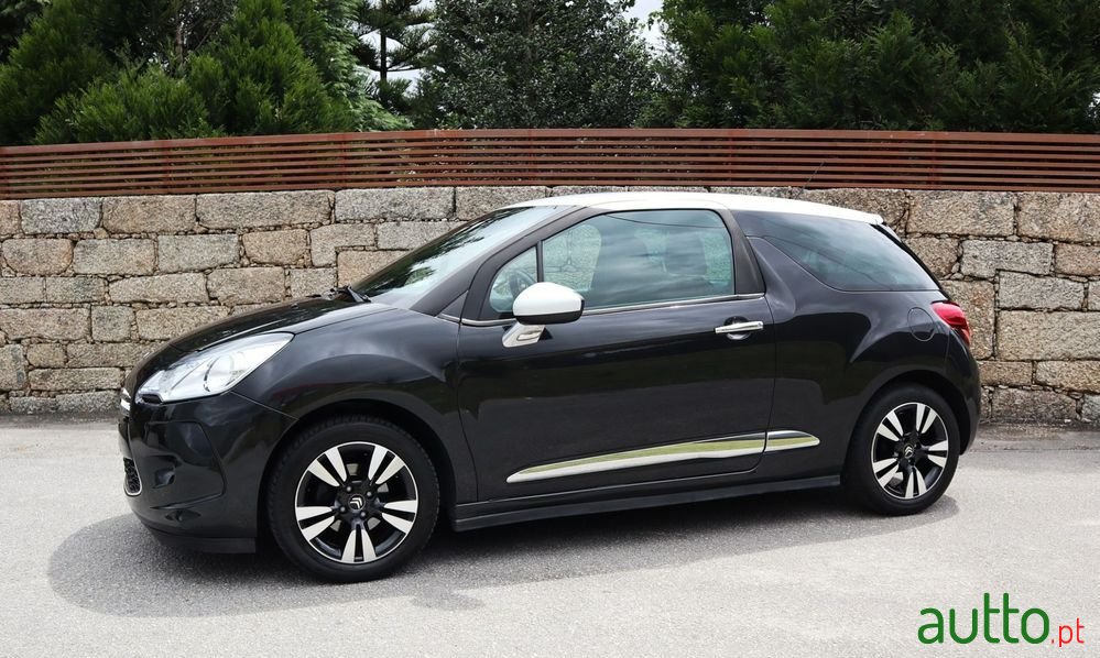 2010' Citroen DS3 photo #3