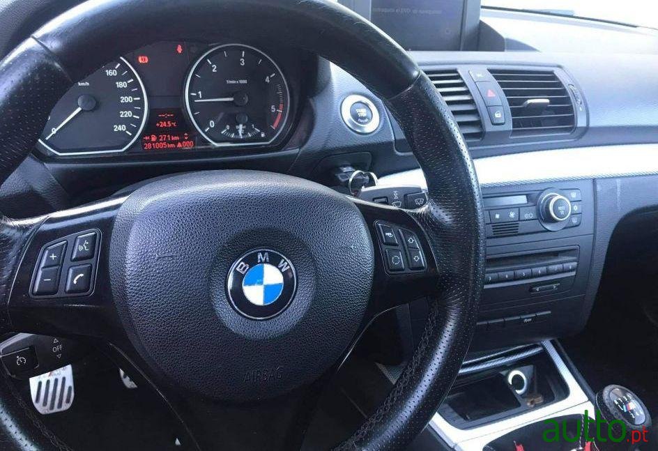 2007' BMW 118 photo #1