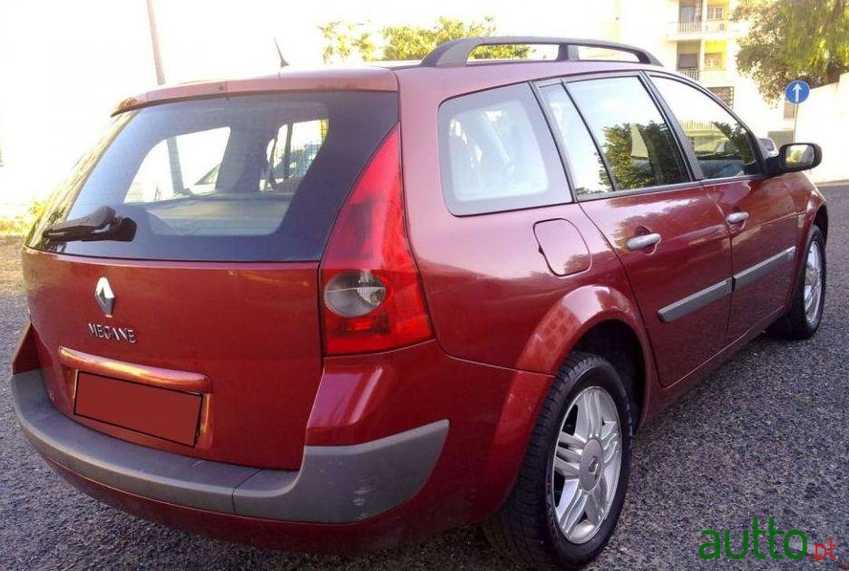 2004' Renault Megane Break photo #2