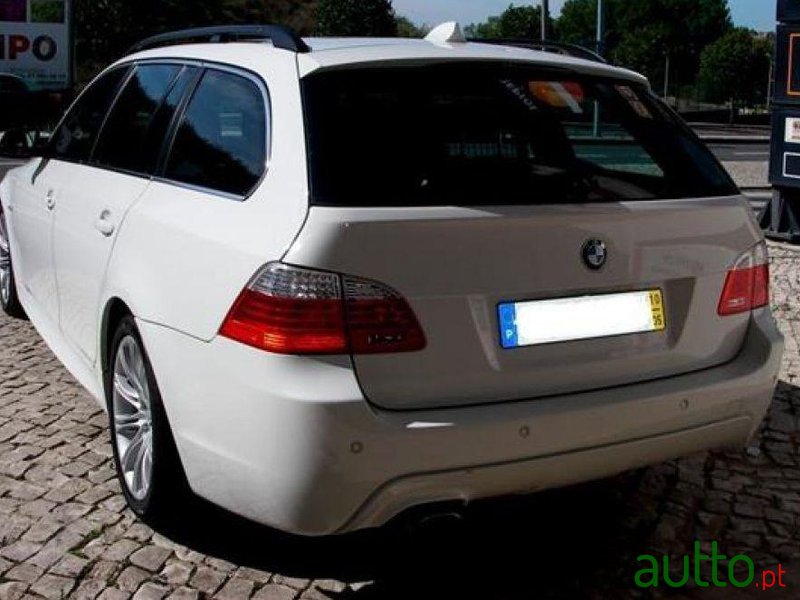 2010' BMW 520 d Touring Sport photo #1
