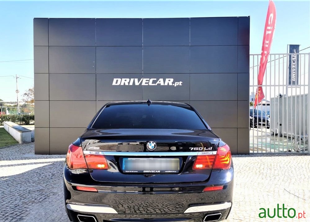 2014' BMW Série 7 Ld Xdrive Pack M photo #6