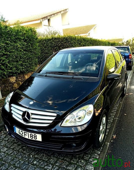 2007' Mercedes-Benz B-180 photo #1