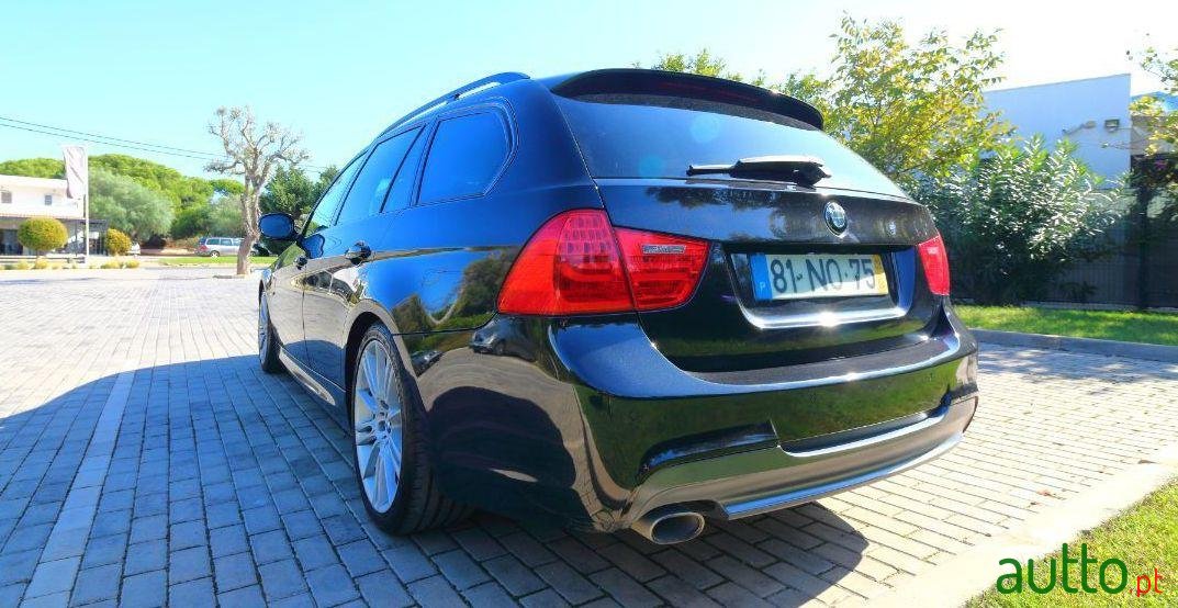 2009' BMW 320 photo #3