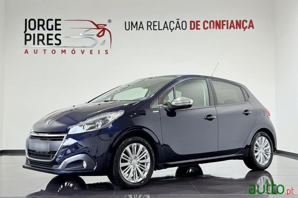 2017' Peugeot 208 1.2 Puretech Style photo #1