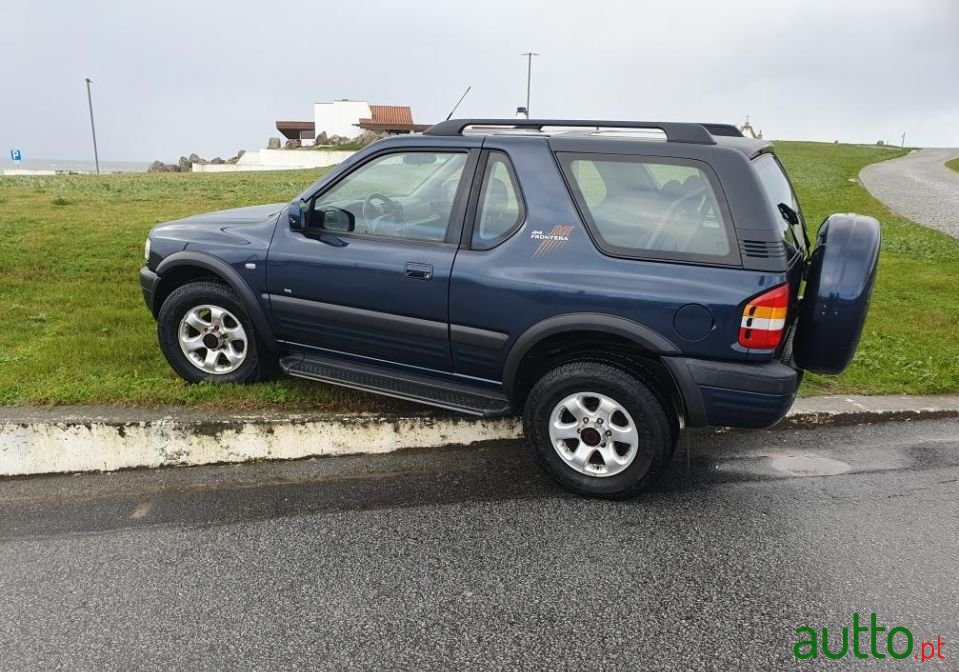 2000' Opel Frontera photo #2