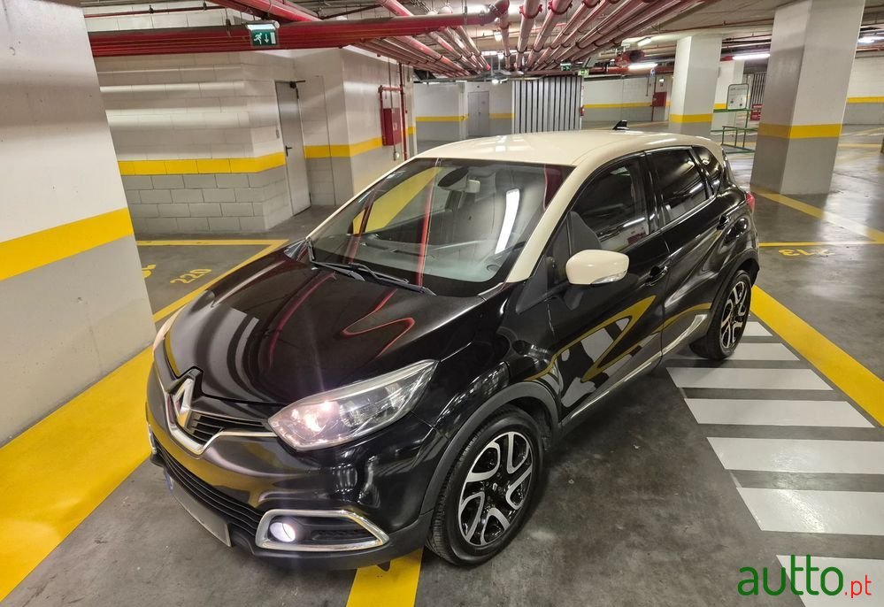 2015' Renault Captur 0.9 Tce Sport photo #3