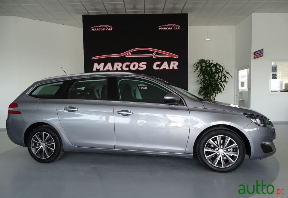 2016' Peugeot 308 Sw photo #6