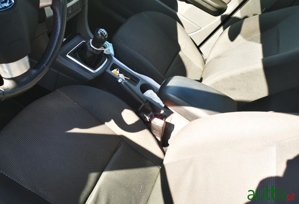 2007' Ford Focus Sw photo #6