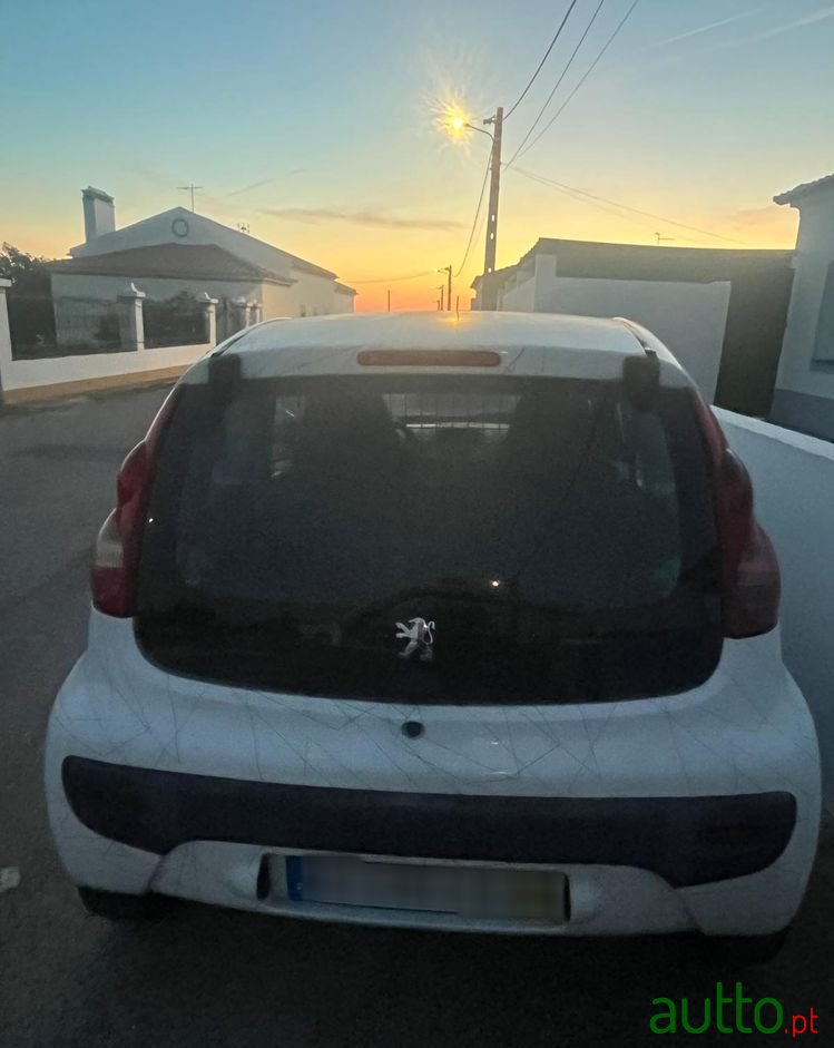 2008' Peugeot 107 1.4 Hdi Trendy photo #4