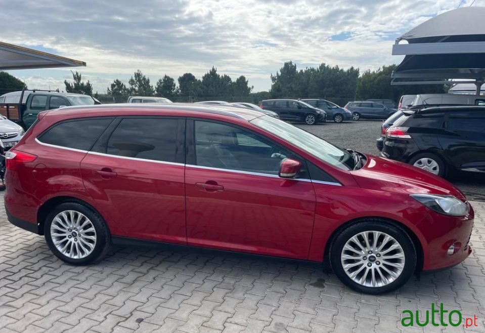 2012' Ford Focus Sw photo #3