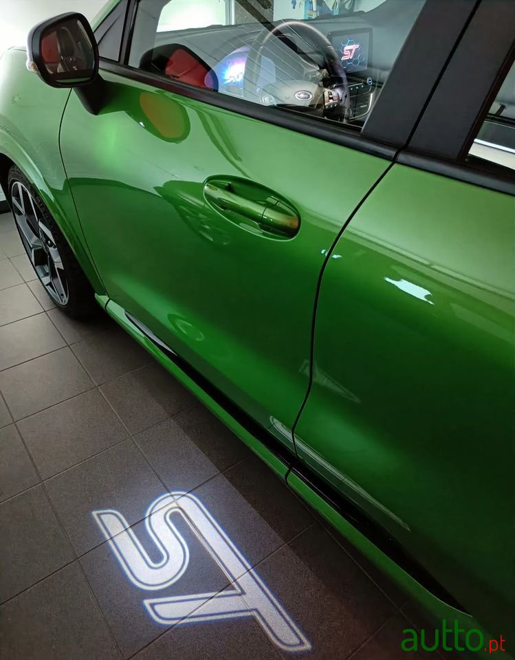 2021' Ford Puma photo #2