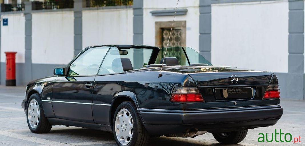 1997' Mercedes-Benz E-200 photo #4