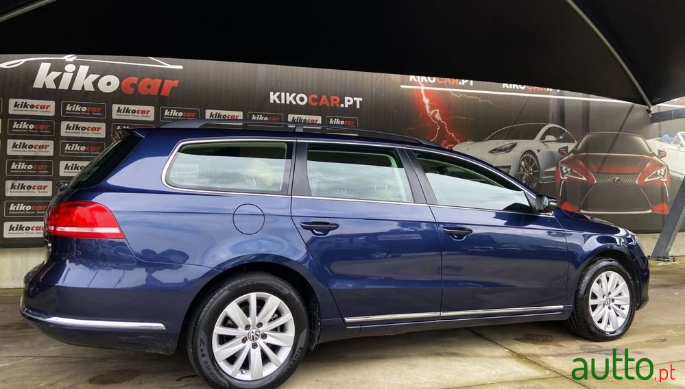 2013' Volkswagen Passat Variant photo #5