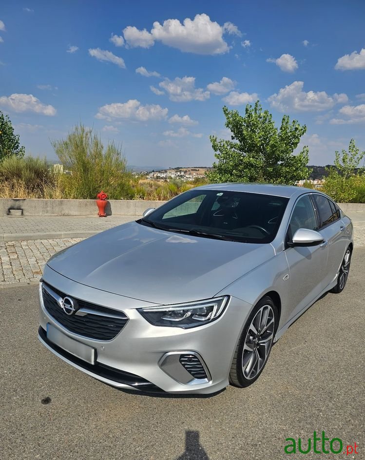 2018' Opel Insignia Grand Sport photo #1
