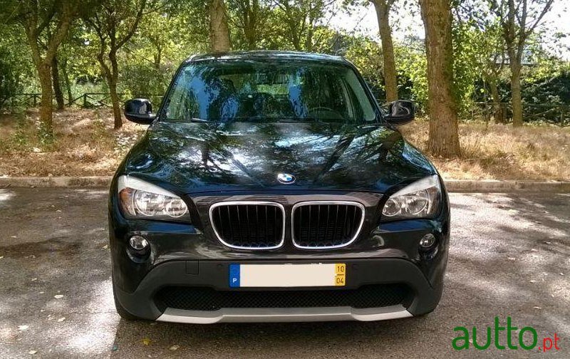 2010' BMW X1 18D Sdrive photo #1