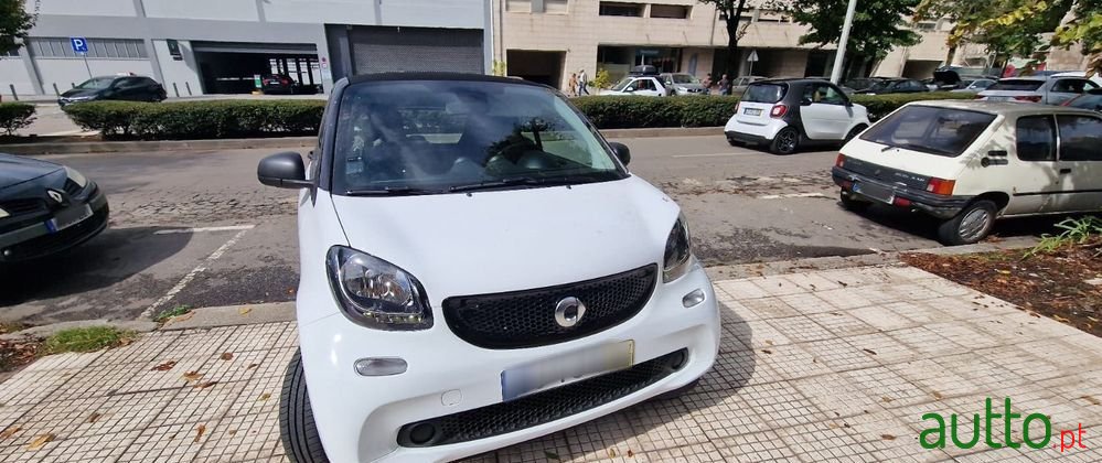 2017' Smart Fortwo photo #2