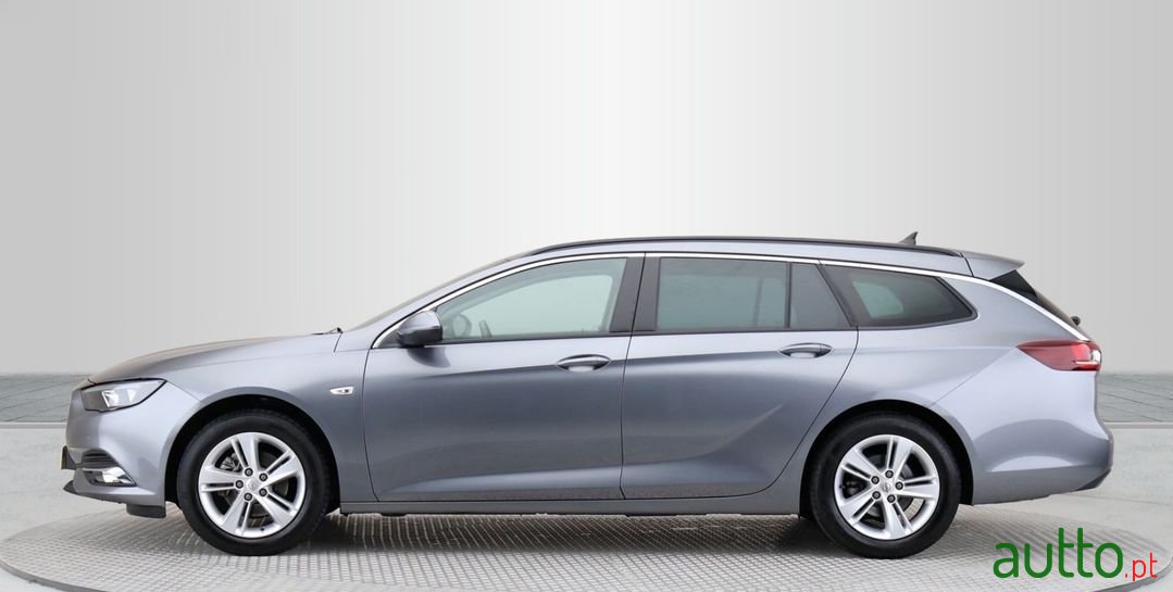 2019' Opel Insignia Sports Tourer photo #2