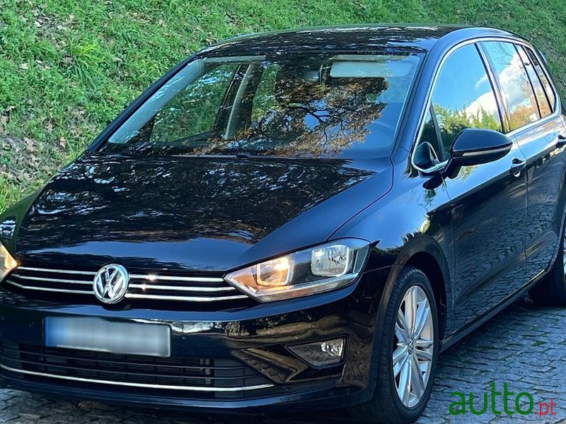 2014' Volkswagen Golf Sportsvan photo #6