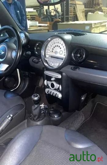 2009' MINI Cooper D photo #6