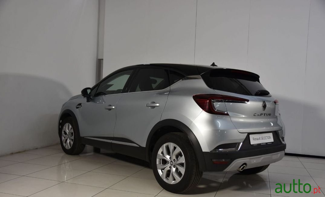 2022' Renault Captur photo #5