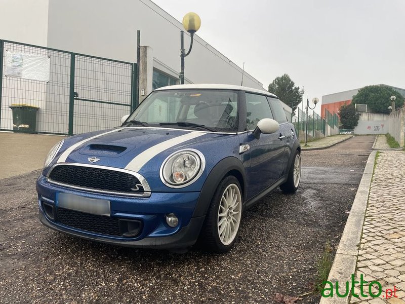 2012' MINI Cooper S Auto photo #2