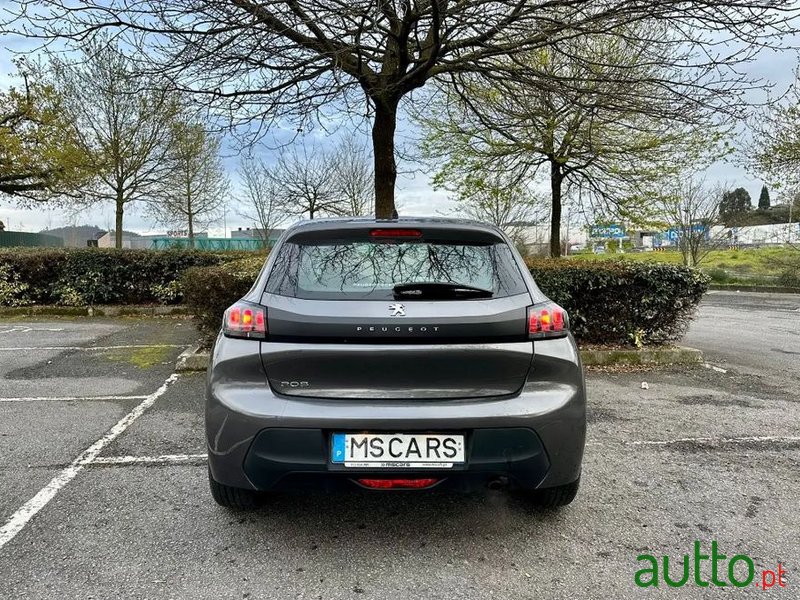 2021' Peugeot 208 photo #6