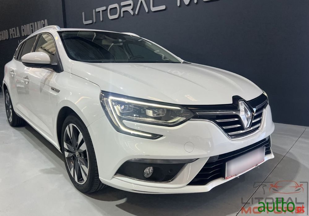 2021' Renault Megane Sport Tourer photo #4