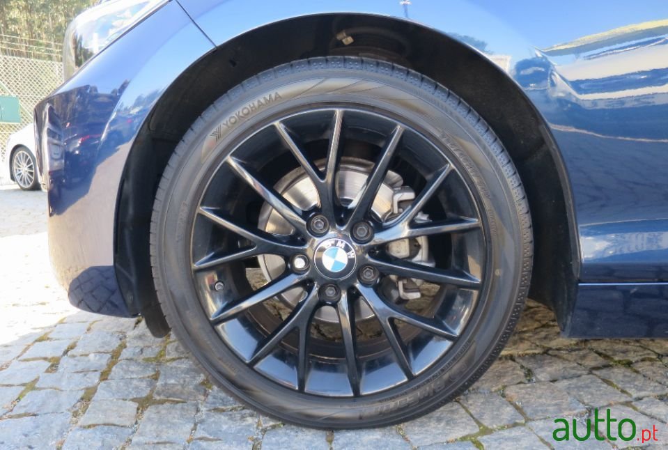 2016' BMW 218 photo #4