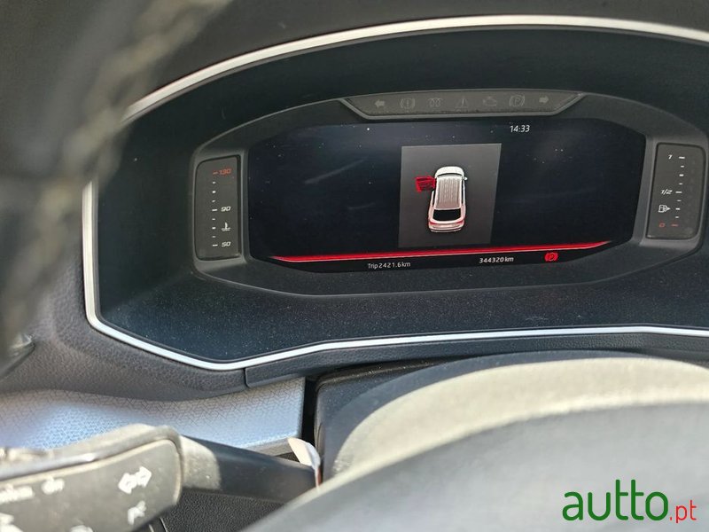 2019' SEAT Tarraco 2.0 Tdi Style photo #3