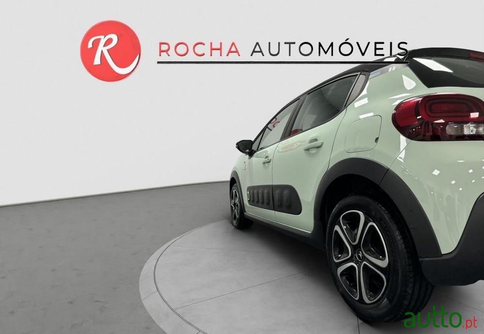 2019' Citroen C3 1.2 Puretech Shine photo #6