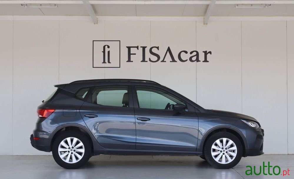 2023' SEAT Arona 1.0 Tsi Style photo #6