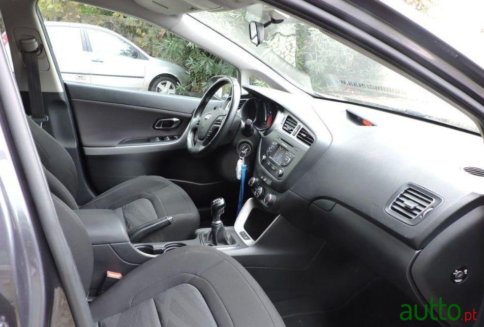 2014' Kia Ceed Sw photo #1