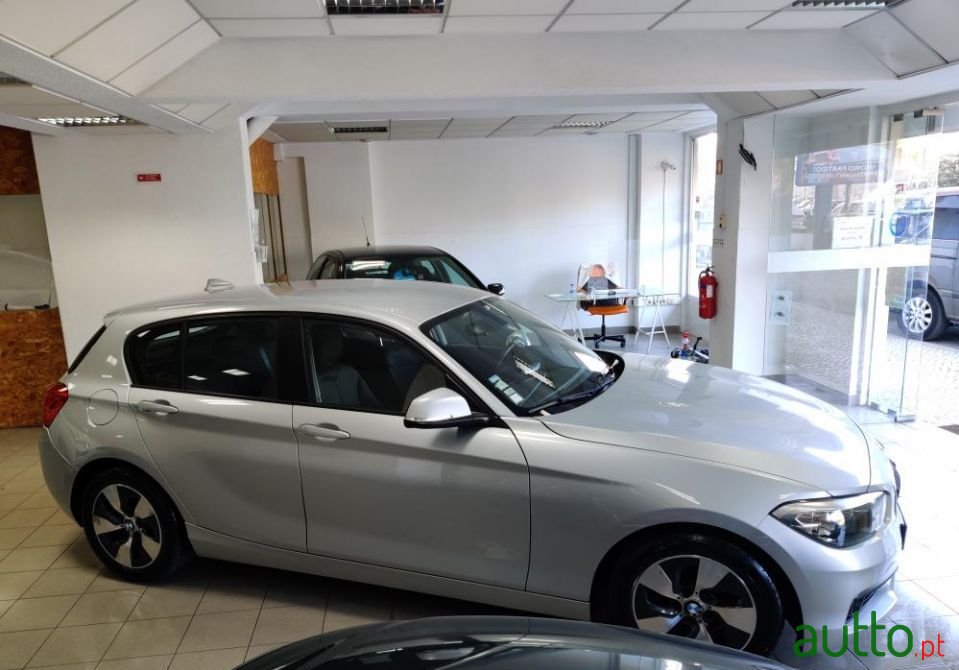 2015' BMW 116 Sport photo #5