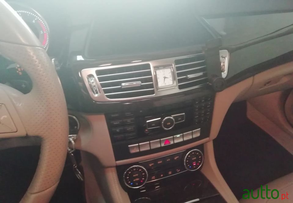 2014' Mercedes-Benz CLS 250 photo #5